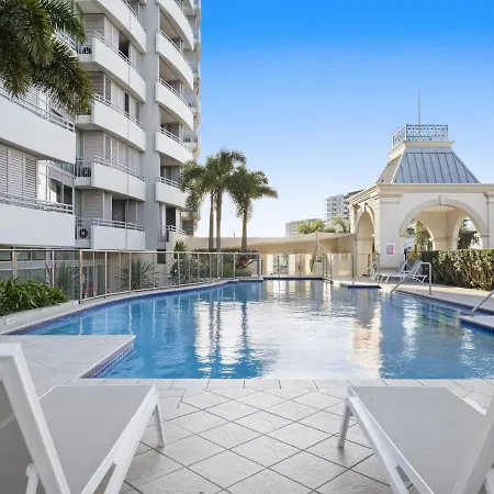 Couture Comfort - Luxe Chanel Themed Apartment Gold Coast Exterior photo