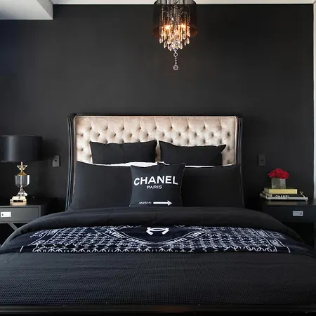 Couture Comfort - Luxe Chanel Themed Apartment Gold Coast Exterior photo
